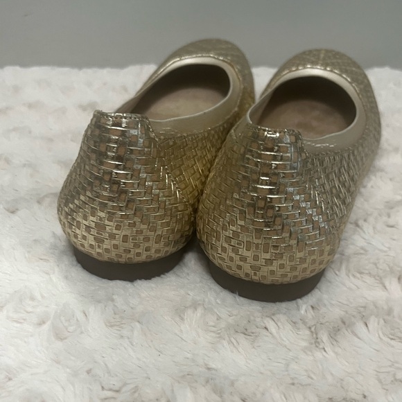 Vionic‎ Anita Gold Woven Ballet Flats NEW 6 - Picture 5 of 7